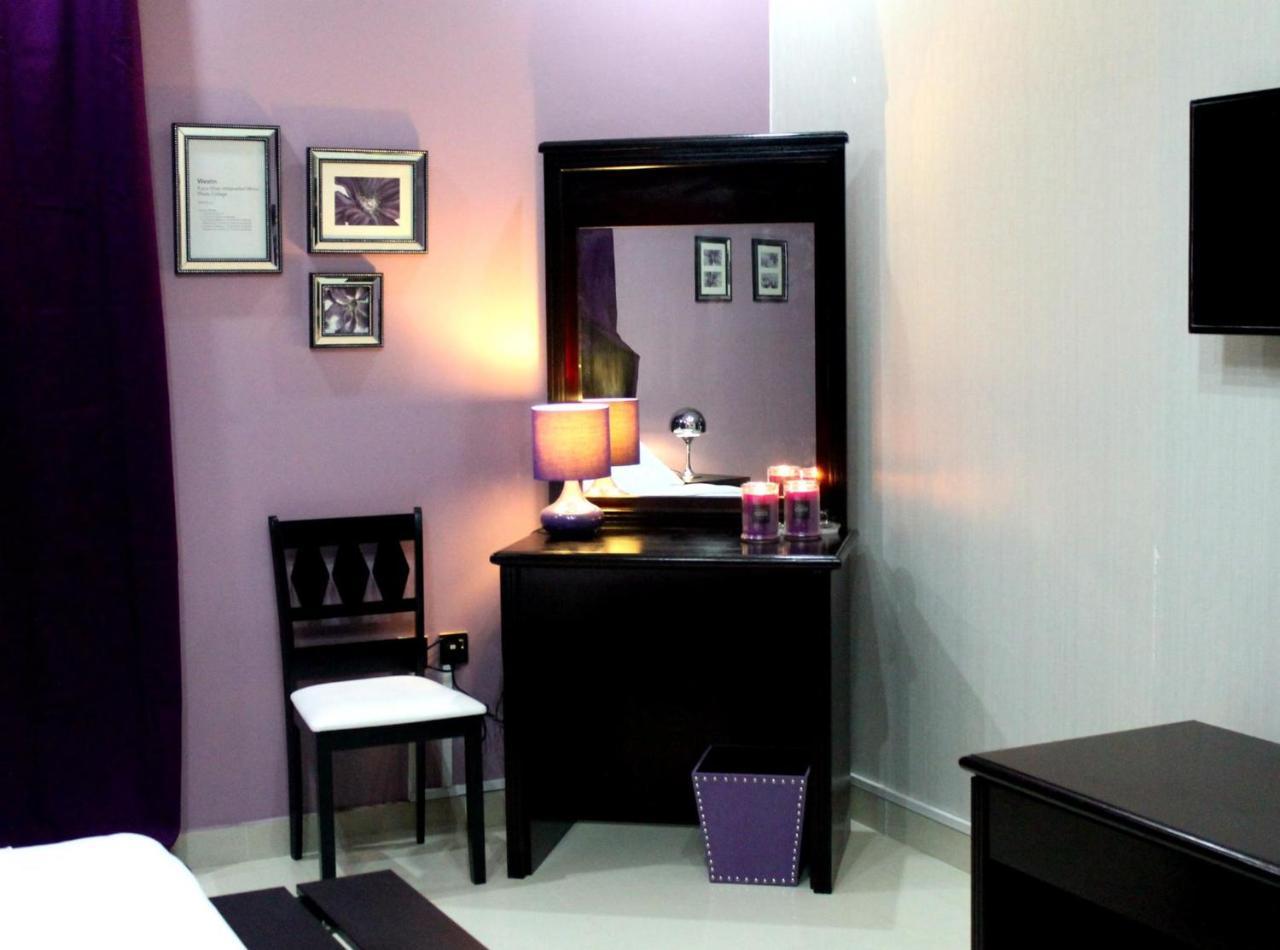 Venus Hotel Muskat Bagian luar foto